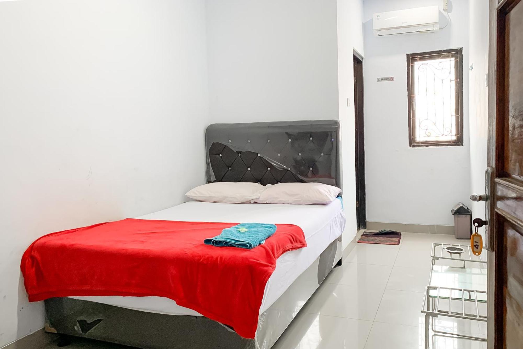 Penginapan Losmen Ayu Pamanukan Redpartner Pamanukan Hilir 外观 照片